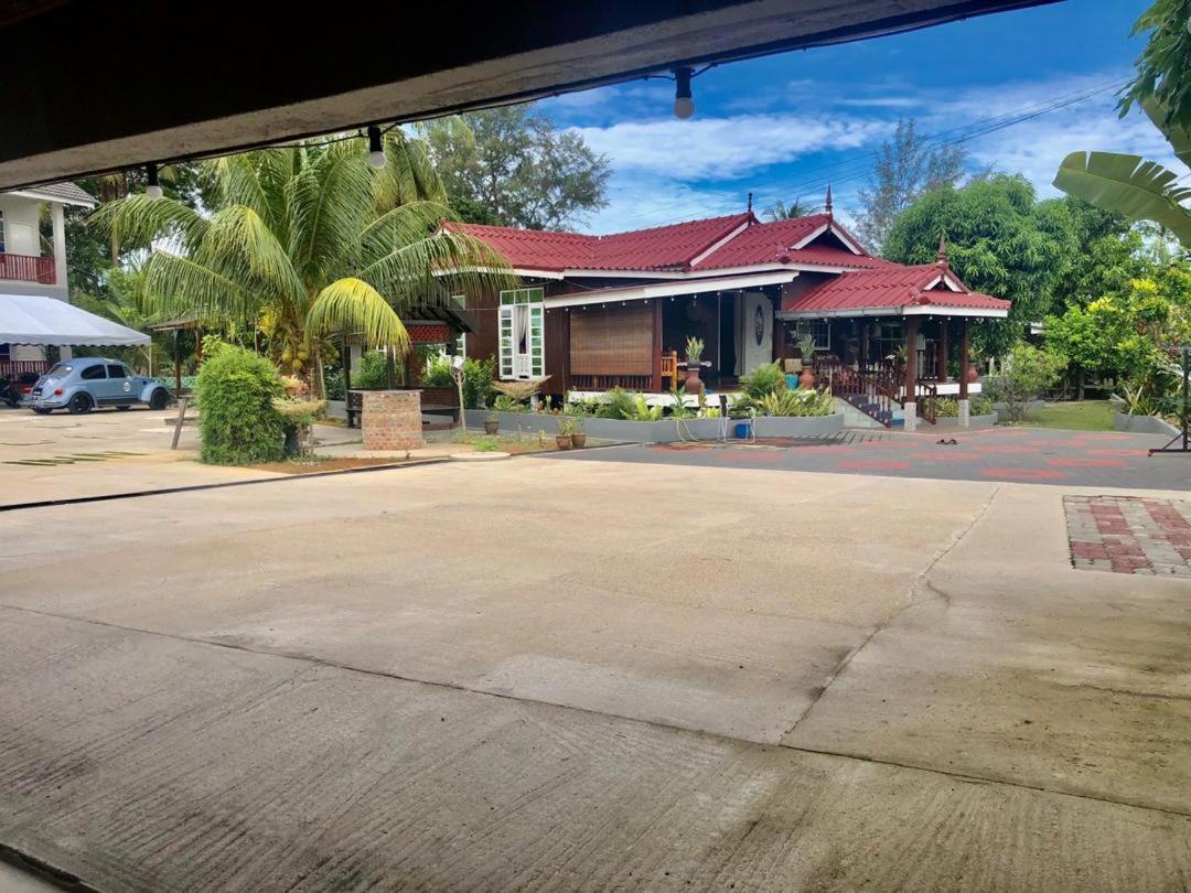 Lakse Inn Homestay Kampong Pengkalan Maras Eksteriør bilde