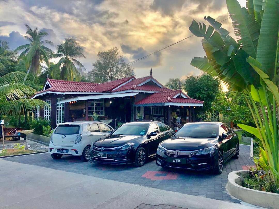 Lakse Inn Homestay Kampong Pengkalan Maras Eksteriør bilde