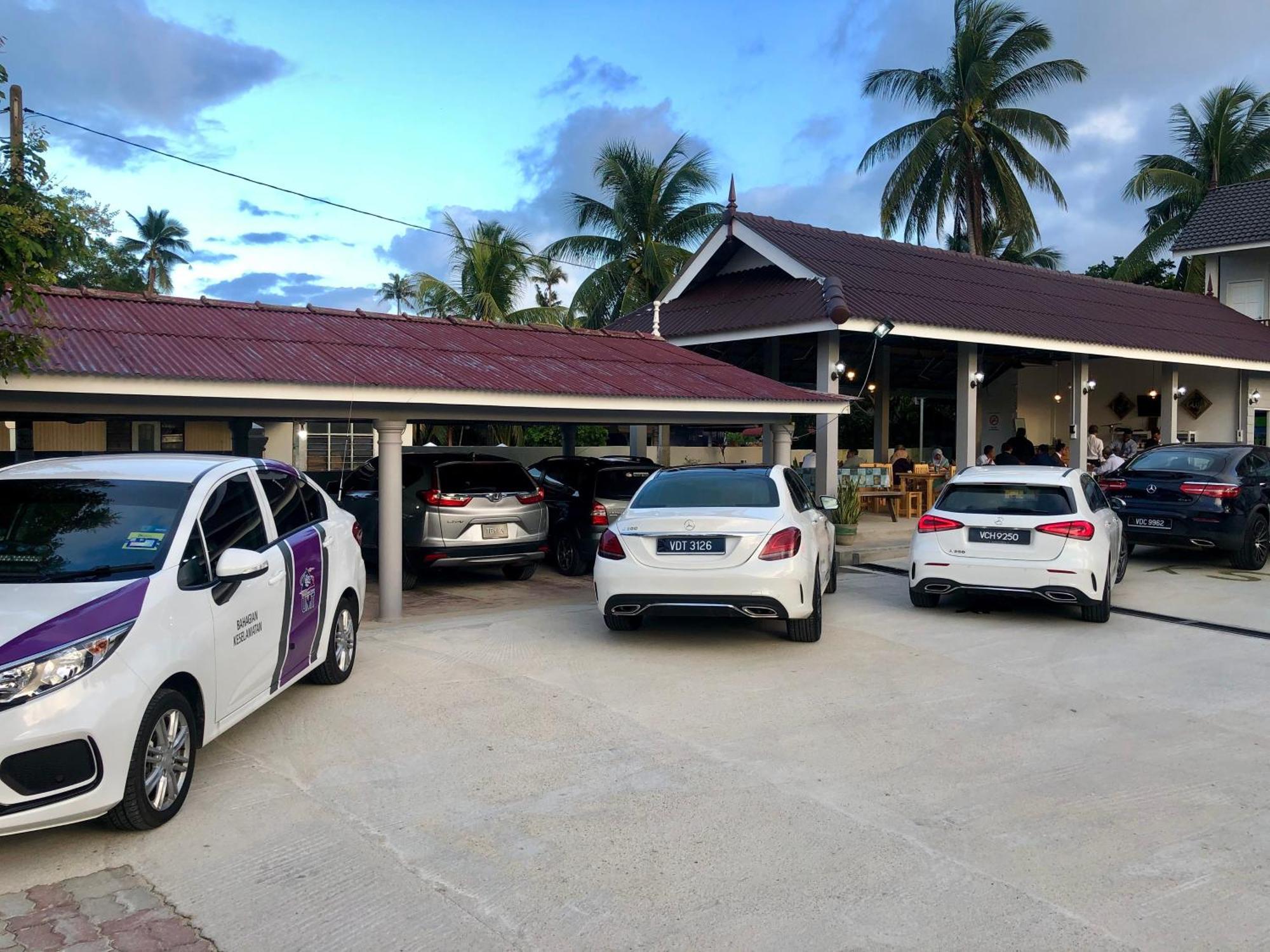 Lakse Inn Homestay Kampong Pengkalan Maras Eksteriør bilde
